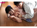 ノーブラ人妻の無防備なハミ乳姿に欲情した隣人が自宅侵入 乳房むしゃぶり中出し監禁レ×プ 石田美久