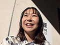 大量ぶっかけ志願 白く汚されたい変態素人妻 ゆかさん