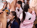 この学校だけの伝統行事！それは童貞処女卒業式！生徒はSEX未経験のまま進学、就職できません！さらに性教育の一環として経験者にも先生がSEXを指導！？ついに卒業式が始まると、教室内は男子女子が絡み合う熱狂の渦！汗と精液が飛び散りながら生徒たちは…