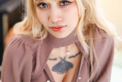 塩対応金髪ギャルがインタビューで即メス堕ちwww欲求強すぎて即ホテル！乳首ピアス敏感ギャル、ジュボ手コキ＆グラインド騎乗位で自分から腰振りまくり。バック激ピストン無許可中出し→精子漏れジョボフェラ→突き上げ正常位鬼ピス、最後は乳首ピアスにぶっかけ発射◆