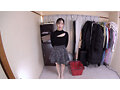【性加害者 鈴木真夕】発禁映像！？衣装打ち合わせだけのはずが、まさかの’女優自ら’逆生ハメ要求！性欲暴走でサカリまくってスタッフを肉便器扱いし精子を搾り取るチンポハンターに豹変！「だってヤリたくなったんだもん」お蔵入り映像を遂に解禁！